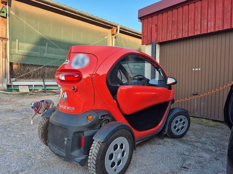 Gebraucht Renault Twizy 12 kW (17 PS) 2018 Rot Kleinwagen