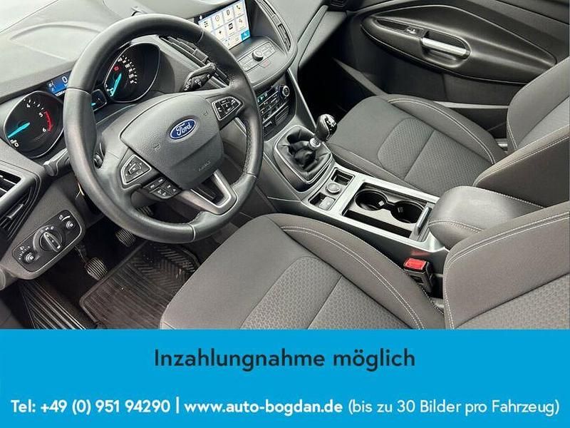 Gebraucht Ford Kuga Cool & Connect 150 PS (110 kW) 2020 Weiß SUV