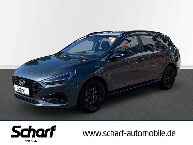 Gruen Gebraucht 2024 Hyundai i30 Advantage Kombi | 21.890 € (Fairer Preis) - Bild 1/4