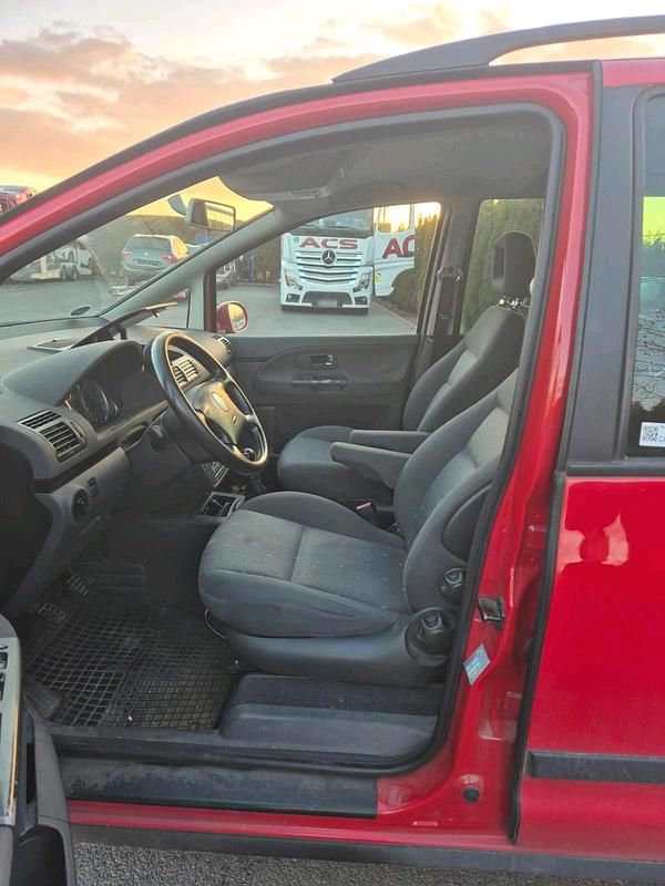 Gebraucht VW Sharan 116 PS (85 kW) 2009 Rot Van / Kleinbus