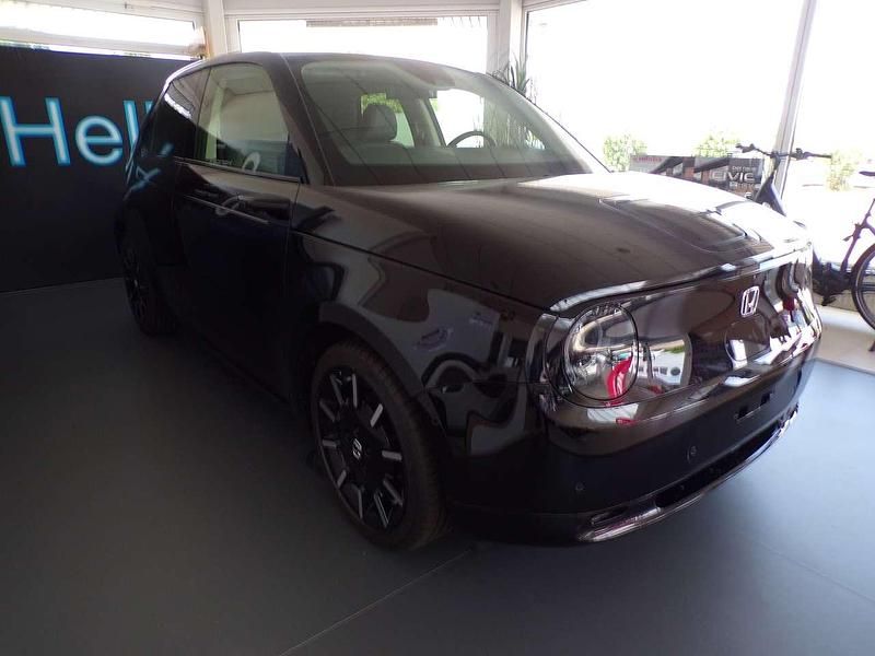 Gebraucht Honda e Advance 113 kW (154 PS) 2024 Crystal black Kleinwagen