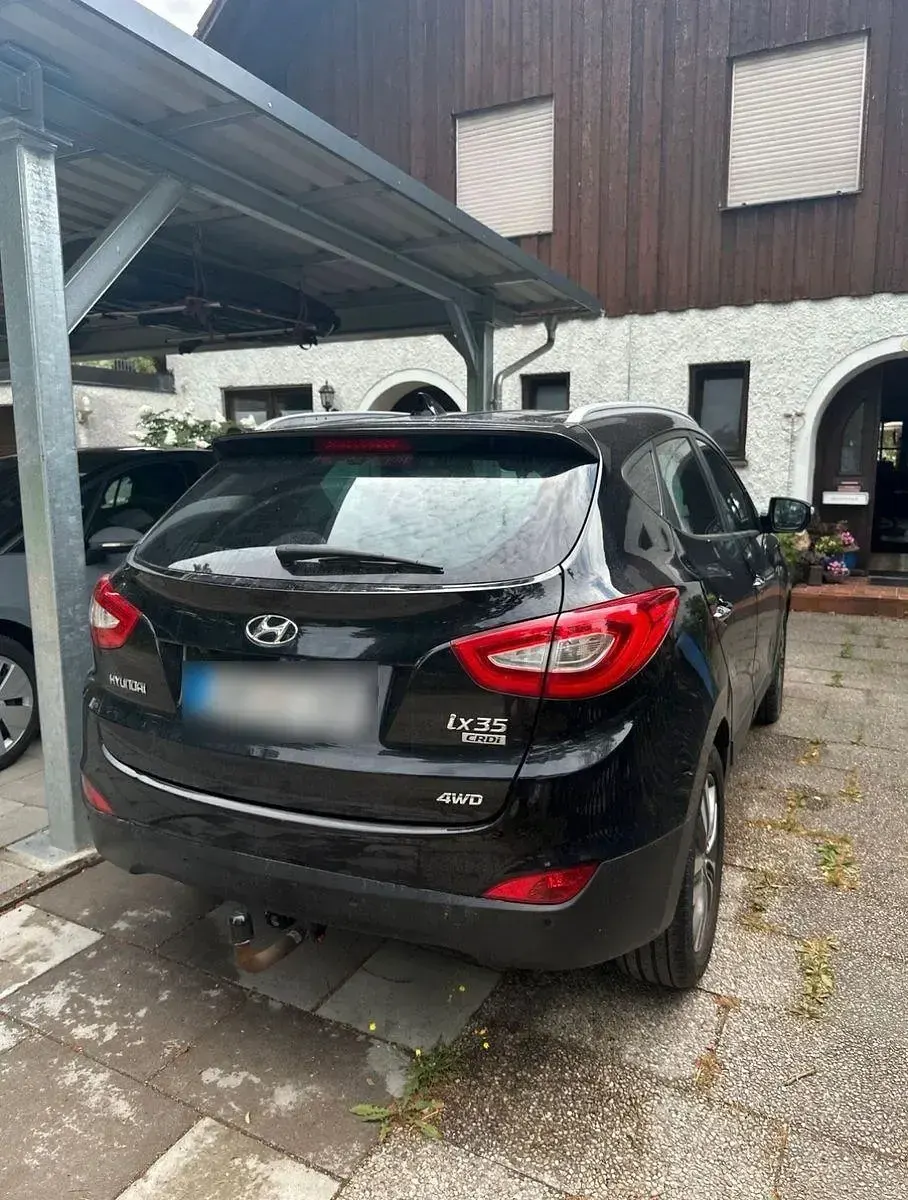 Gebraucht Hyundai ix35 Trend 184 PS (135 kW) 2015 Schwarz SUV