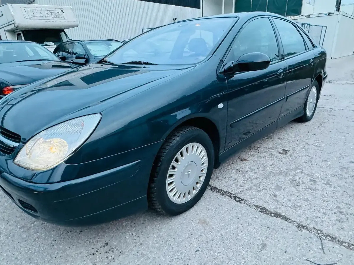 Gebraucht Citroën C5 133 PS (97 kW) 2000 Blau Limousine