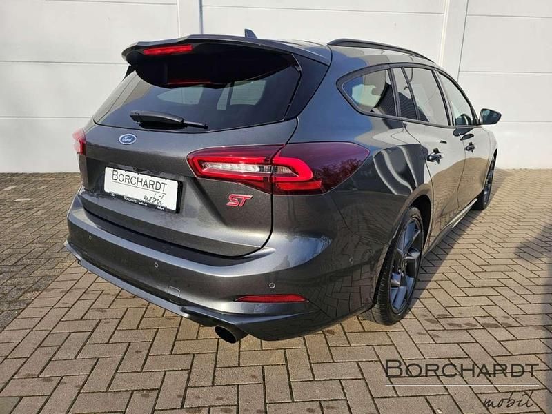 Gebraucht Ford Focus ST 280 PS (205 kW) 2024 Magneticgrau (metallic) Kombi