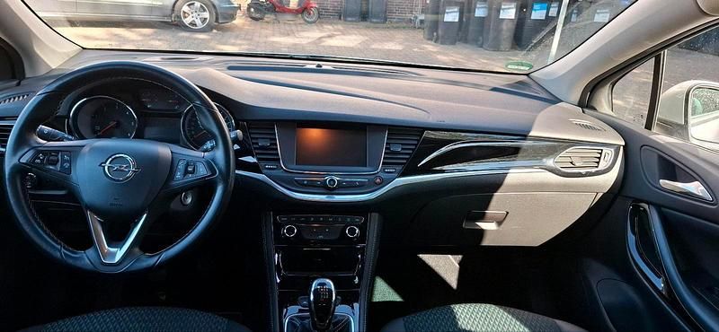 Gebraucht Opel Astra 136 PS (100 kW) 2017 Silber Kombi