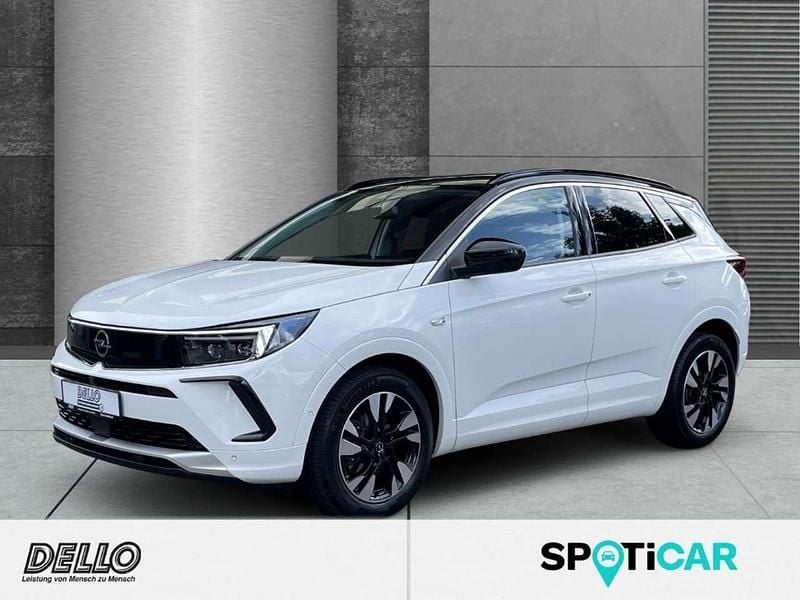 Jade weiss/arktis weiss Gebraucht 2023 Opel Grandland X Elegance SUV | 25.980 € (Fairer Preis) - Bild 1/4