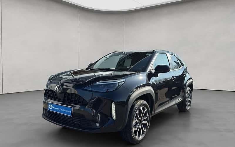 Schwarz Neu 2025 Toyota Yaris Hybrid SUV | 29.790 € (Fairer Preis) - Bild 1/4