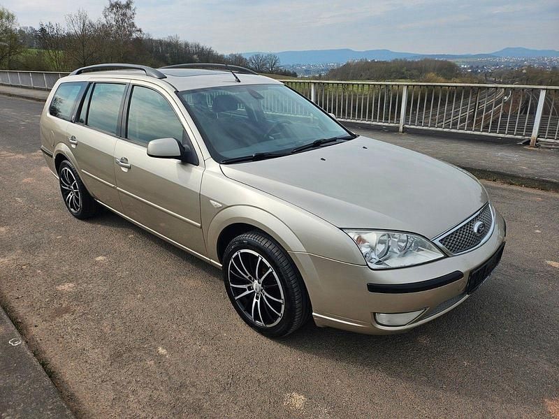 Gebraucht Ford Mondeo 145 PS (106 kW) 2005 Beige Kombi