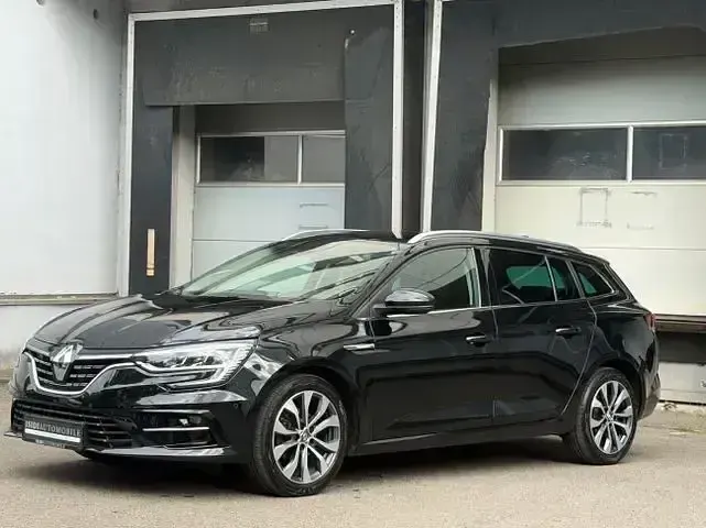 Gebraucht Renault Mégane IV Intens 140 PS (102 kW) 2021 Schwarz Limousine