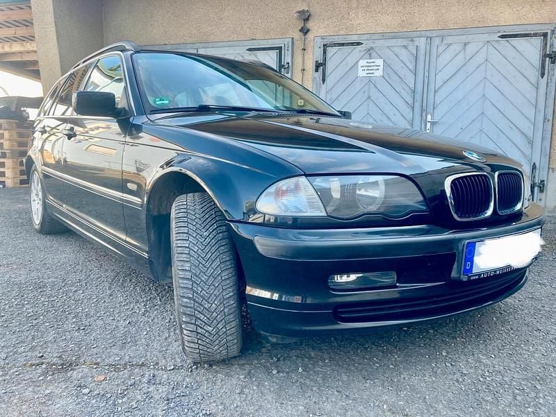 Schwarz Gebraucht 2000 BMW 325 Kombi | 3.700 € (Guter Preis) - Bild 1/4