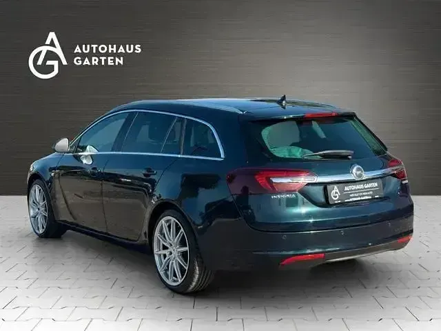 Gebraucht Opel Insignia Innovation 169 PS (124 kW) 2014 Grün Kombi