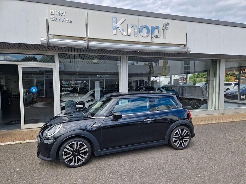 Schwarz Gebraucht 2023 Mini Cooper S Classic Kleinwagen | 28.900 € (Fairer Preis) - Bild 1/4