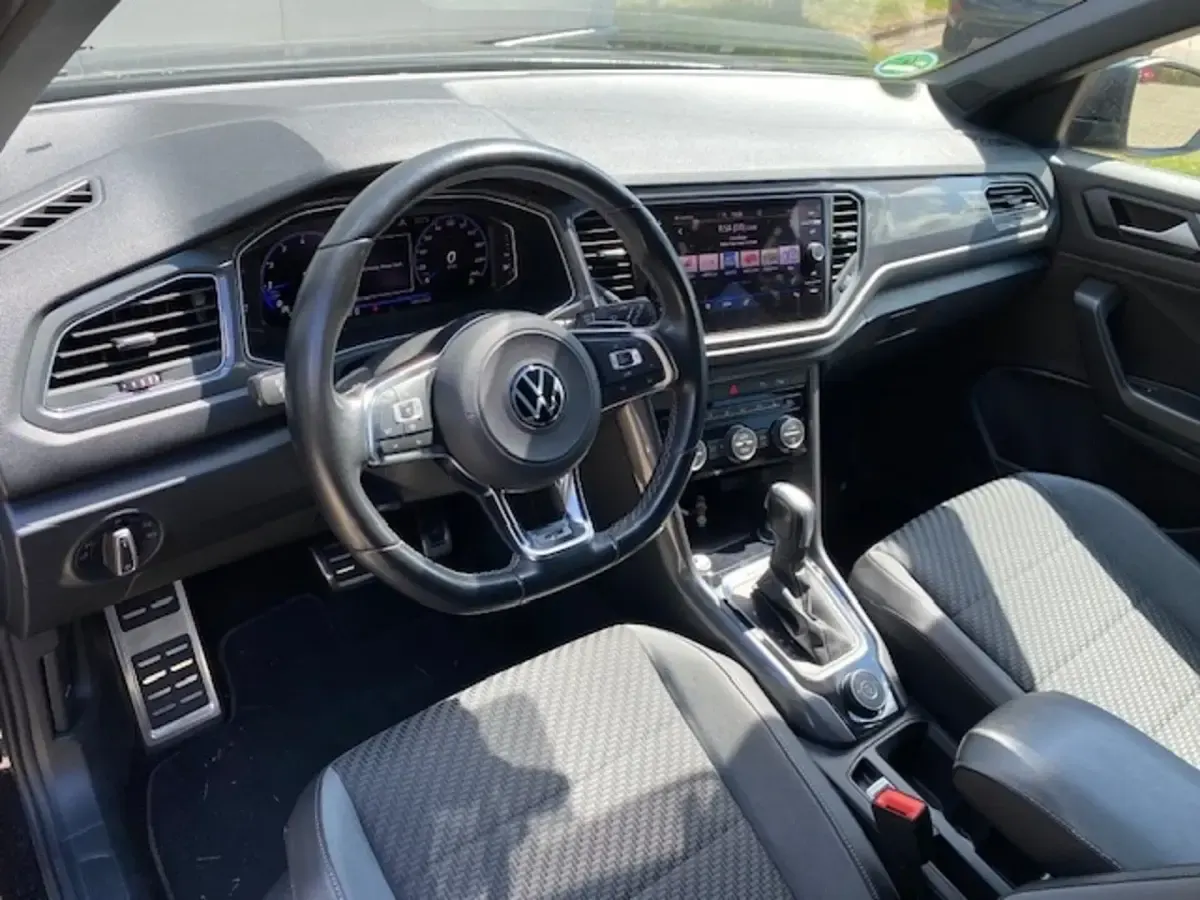 Gebraucht VW T-Roc Sportline 190 PS (139 kW) 2022 Deep black perleffekt (metallic) SUV