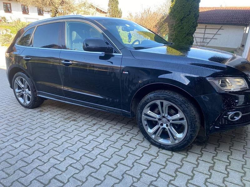 Gebraucht Audi Q5 Sport 190 PS (139 kW) 2016 Schwarz SUV