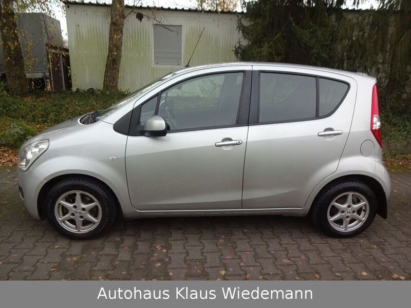 Gebraucht Suzuki Splash Comfort 86 PS (63 kW) 2009 Silky  silver Kleinwagen