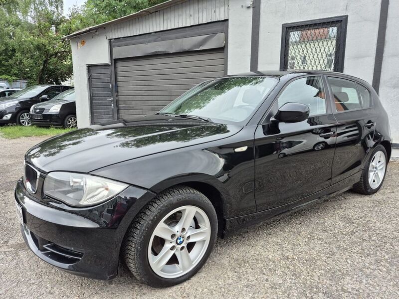Schwarz Gebraucht 2010 BMW 116 Efficient Dynamics Kleinwagen | 2.490 € (Superpreis) - Bild 1/4