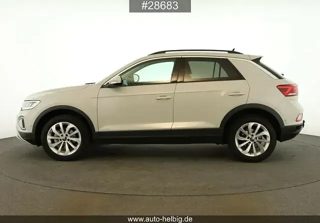 Gebraucht VW T-Roc Life 150 PS (110 kW) 2023 Ascotgrau SUV