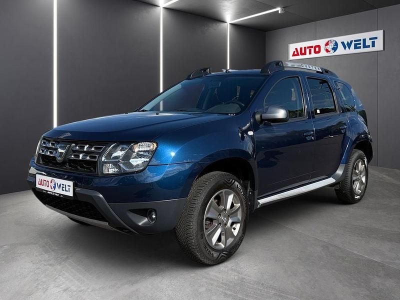 Blau Gebraucht 2016 Dacia Duster Lauréate SUV | 7.490 € (Fairer Preis) - Bild 1/4