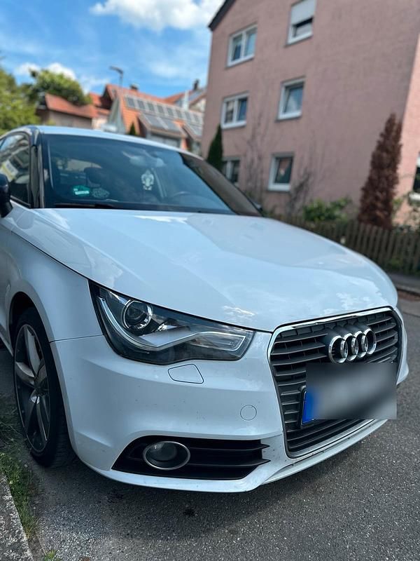 Second-hand Audi A1 105 CP (77 kW) 2012 Alb Hatchback