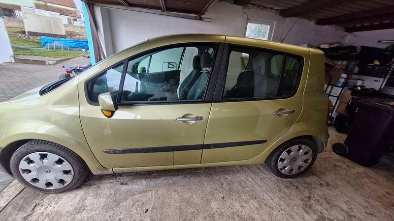 Gebraucht Renault Modus Expression 88 PS (64 kW) 2004 Grün Van / Kleinbus