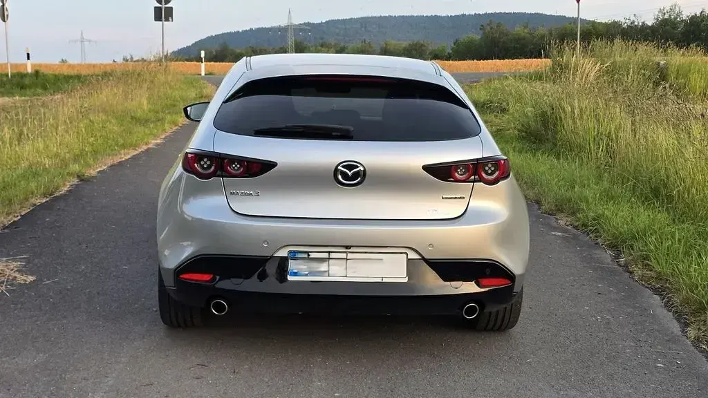 Gebraucht Mazda 3 Selection 116 PS (85 kW) 2019 Silber Limousine