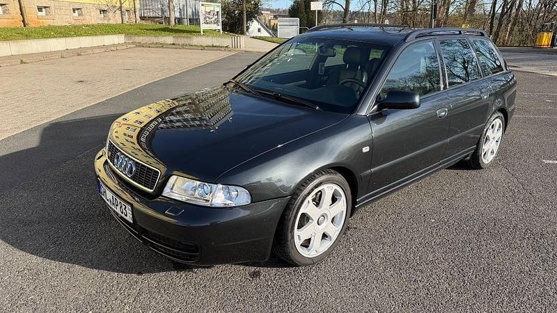 Gebraucht Audi S4 Sport 265 PS (194 kW) 1999 Grau Kombi