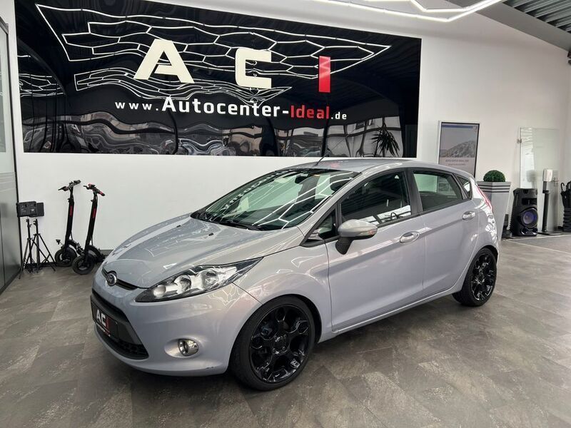 Silber Gebraucht 2012 Ford Fiesta Trend Kleinwagen | 4.300 € (Fairer Preis) - Bild 1/4