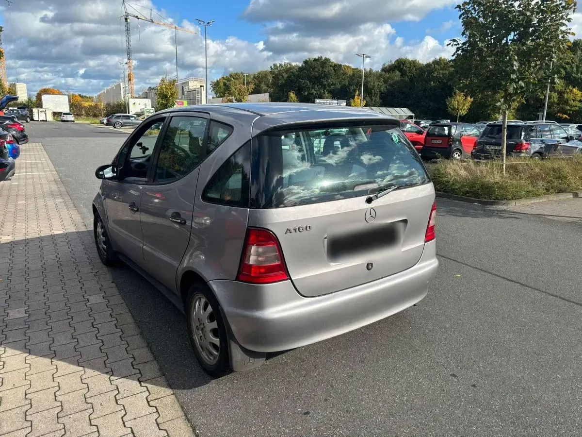 Gebraucht Mercedes A160 Elegance 102 PS (75 kW) 2000 Silber Kleinwagen