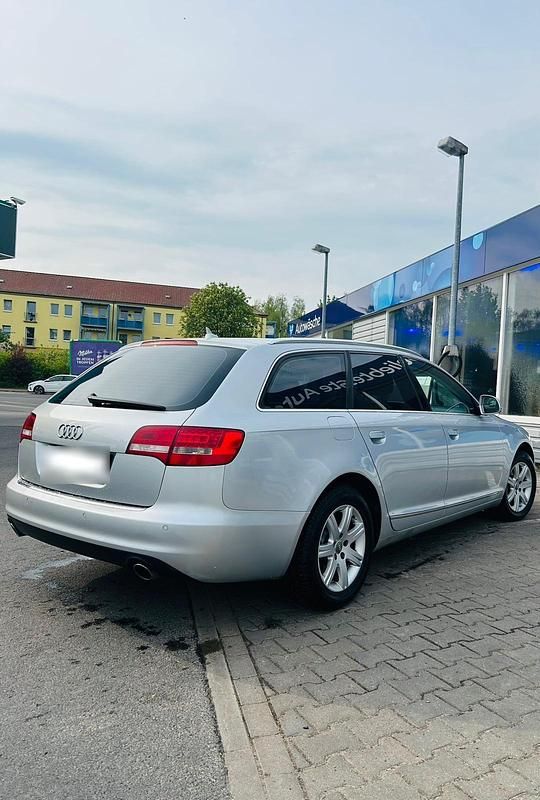 Gebraucht Audi A6 190 PS (139 kW) 2011 Grau Kombi