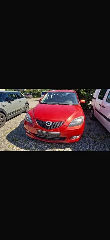 Rot Gebraucht 2004 Mazda 3 Comfort Kleinwagen | 700 € (Superpreis) - Bild 1/4