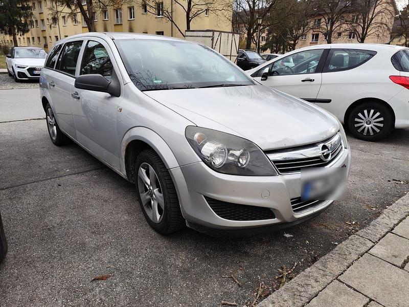 Gebraucht Opel Astra 116 PS (85 kW) 2009 Grau Kombi