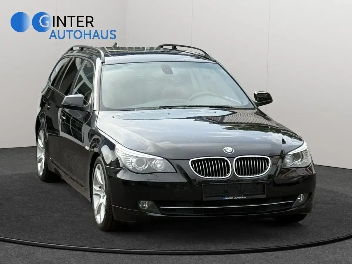 Gebraucht BMW 525 Shadowline 326 PS (239 kW) 2009 Schwarz Kombi