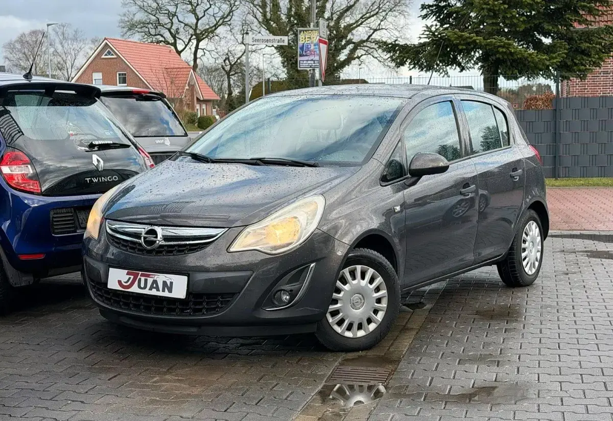 Gebraucht Opel Corsa Selection 86 PS (63 kW) 2013 Grau Kleinwagen