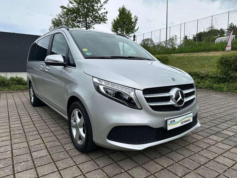 Gebraucht Mercedes V300 Avantgarde Edition 237 PS (174 kW) 2021 Brillantsilber metallic Van / Kleinbus