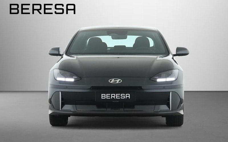 Neu Hyundai Ioniq 6 Dynamiq 111 kW (151 PS) 2025 Grau Limousine