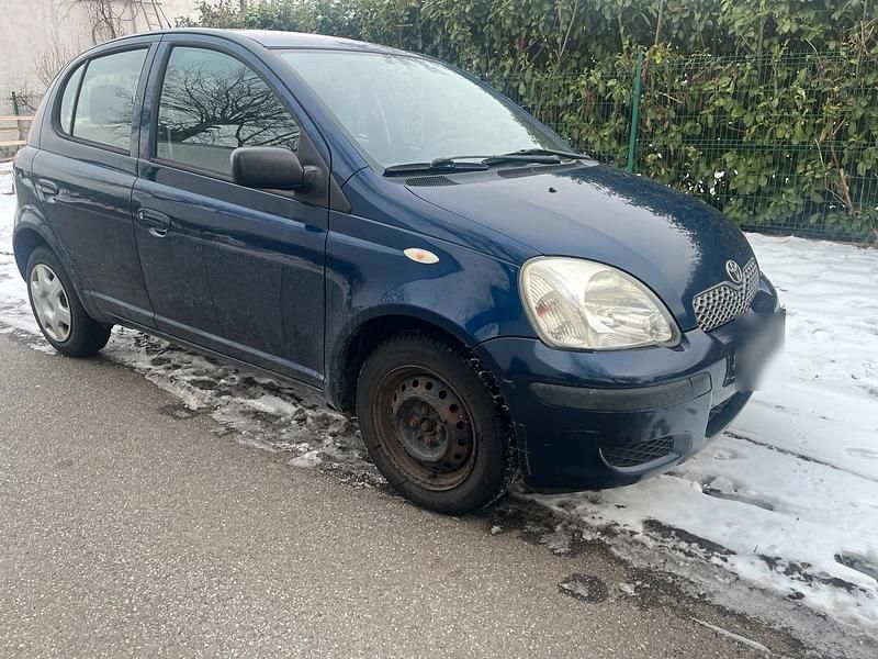 Gebraucht Toyota Yaris 65 PS (47 kW) 2003 Blau Kleinwagen