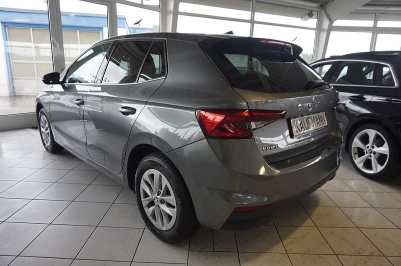 Gebraucht Skoda 110 R Style 110 PS (80 kW) 2023 Grau Limousine