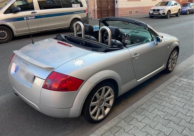 Silber Gebraucht 2002 Audi TT Roadster S-Line Cabrio | 2.700 € (Superpreis) - Bild 1/4