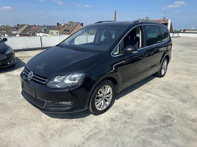 Gebraucht VW Sharan Style 140 PS (102 kW) 2012 Schwarz Van / Kleinbus