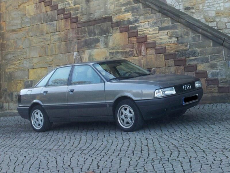 Grau Gebraucht 1987 Audi 80 Limousine | 1.000 € - Bild 1/4