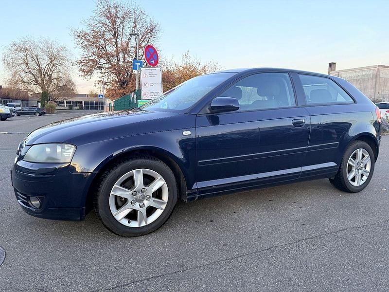 Gebraucht Audi A3 Ambition 102 PS (75 kW) 2004 Moroblau Limousine