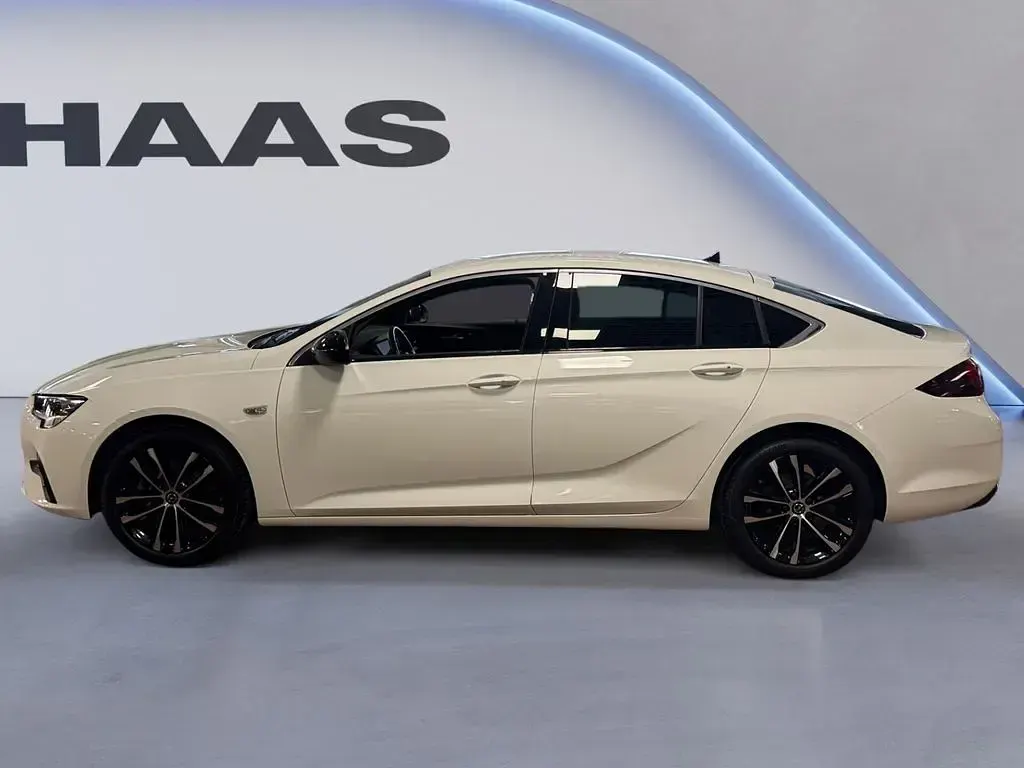 Gebraucht Opel Insignia Business 170 PS (125 kW) 2022 Weiß Limousine