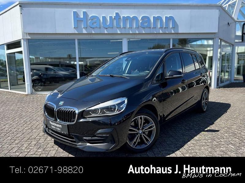 Schwarz Gebraucht 2022 BMW 218 Gran Tourer Sport Line Van / Kleinbus | 21.750 € (Fairer Preis) - Bild 1/4