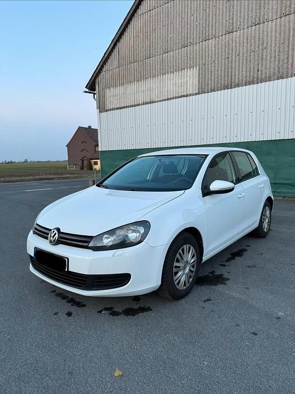Gebraucht VW Golf VI 80 PS (58 kW) 2009 Weiß Kleinwagen