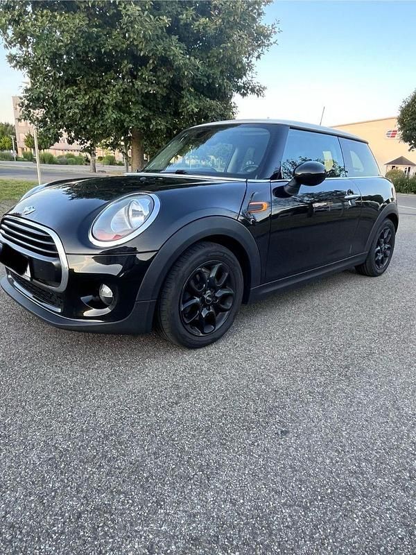 Gebraucht Mini Metropolitan 136 PS (100 kW) 2015 Schwarz Kleinwagen