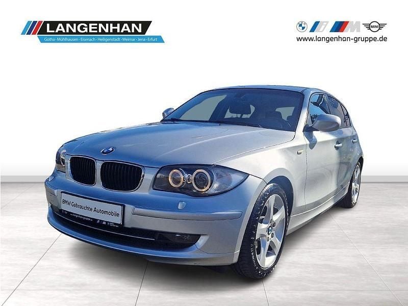 Silber Gebraucht 2010 BMW 118 Sport Line Kleinwagen | 8.939 € (Teuer) - Bild 1/4