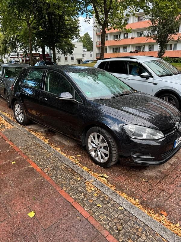 Schwarz Gebraucht 2014 VW Golf VII Limousine | 9.800 € (Guter Preis) - Bild 1/4