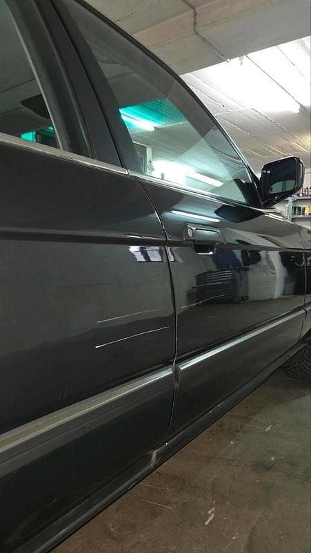 Gebraucht BMW 735 210 PS (154 kW) 1988 Schwarz Limousine