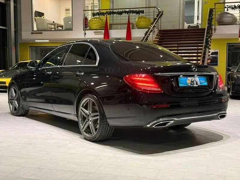 Gebraucht Mercedes E400 340 PS (250 kW) 2018 Schwarz/baltic black Limousine