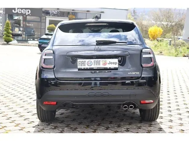 Neu Fiat 600 Sport 145 PS (106 kW) 2026 Cinema schwarz SUV